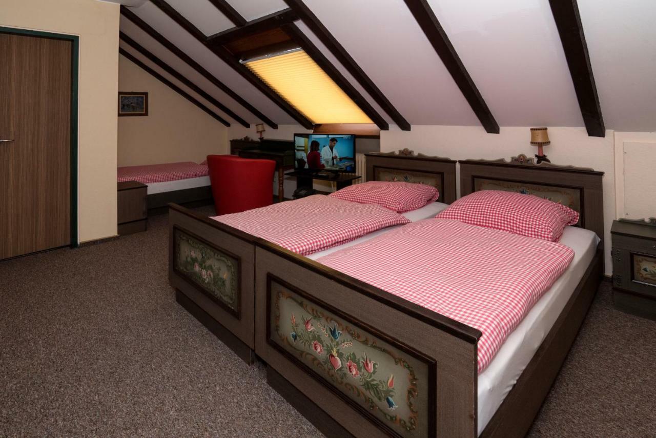 Hotel-Restaurant Johanniskreuz Trippstadt Luaran gambar
